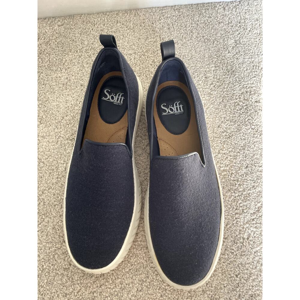Söfft - BRAND NEW - Navy Sneakers - Size 9 US W